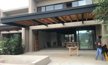 Venta casa en Valle de Bravo