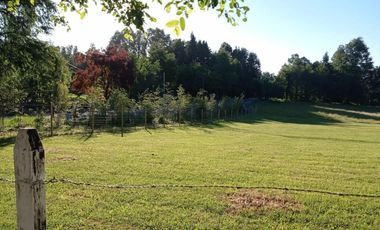 Pucón, hacia 2da. Faja, sector Molco en venta atractiva casa en parcela 5000m2