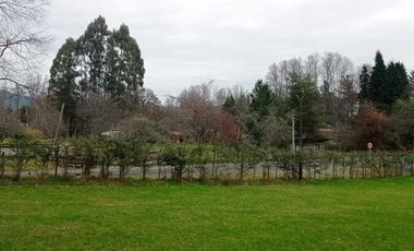 Pucón, hacia 2da. Faja, sector Molco en venta atractiva casa en parcela 5000m2