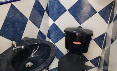 Venta de casa en la Mitad del Mundo, San Antonio de Pichincha, Conjuto Alborada 1.