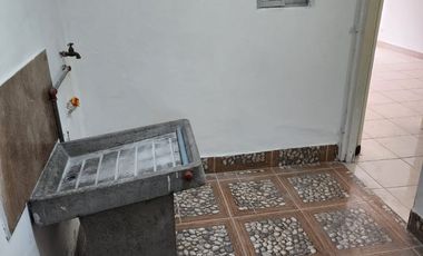 Venta de casa en la Mitad del Mundo, San Antonio de Pichincha, Conjuto Alborada 1.