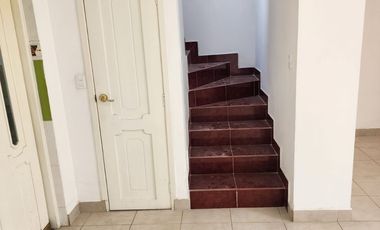 Venta de casa en la Mitad del Mundo, San Antonio de Pichincha, Conjuto Alborada 1.