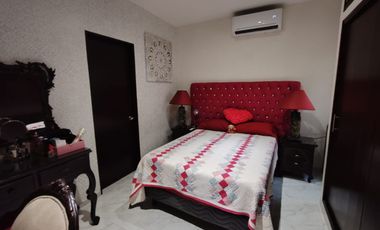 CASA EN VENTA EN JOYAS DE MOCAMBO