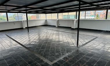 TERRAZA ABIERTA EN ARRIENDO PARA NEGOCIO