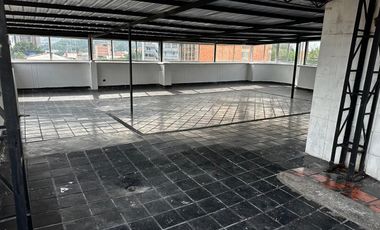 TERRAZA ABIERTA EN ARRIENDO PARA NEGOCIO