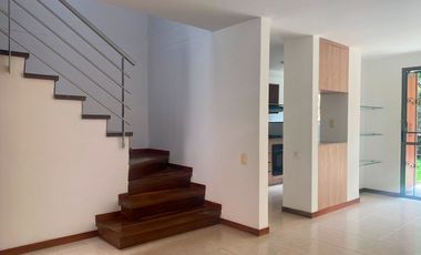 46426 Casa en Arriendo Cumbres