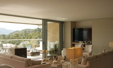 VENDO APARTAMENTO COLA DEL ZORRO MEDELLIN EL POBLADO, 378 MTS