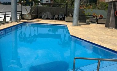 VENDO APARTAMENTO EN LA LOMAS EL POBLADO 225 MTS