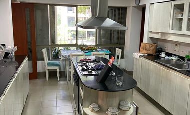 VENDO APARTAMENTO EN LA LOMAS EL POBLADO 225 MTS