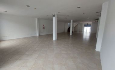 Francisco de Orellana, Renta de Local comercial de 377 mts2
