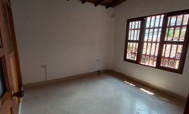 Casa comercial en arriendo en el sector de Bello Cabañas