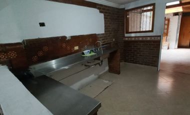 Casa comercial en arriendo en el sector de Bello Cabañas