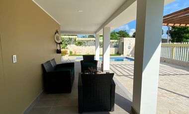 Vendo hermosa cabaña en Coveñas