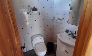 SE VENDE PARCELA 6600M2 COMUNA DE COLINA , 4 DORMITORIOS, 4 BAÑOS.