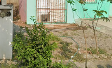 REMATE BANCARIO San Cipriano 270, 91808 Colinas de Santa Fe, Ver.