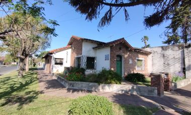 Castelar Norte - Venta - Casa 4 Ambientes