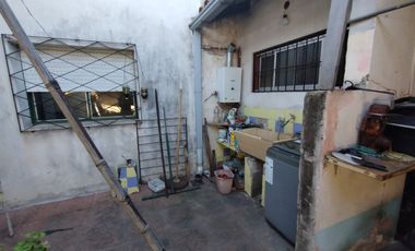 Castelar Norte - Venta - Casa 4 Ambientes