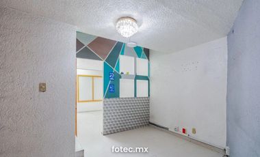 CASA CON USO DE SUELO COMERCIAL EN VENTA COL. DEL VALLE