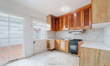 CASA CON USO DE SUELO COMERCIAL EN VENTA COL. DEL VALLE