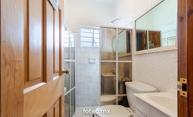 CASA CON USO DE SUELO COMERCIAL EN VENTA COL. DEL VALLE