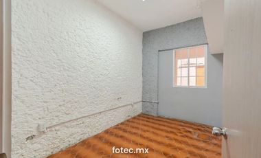 CASA CON USO DE SUELO COMERCIAL EN VENTA COL. DEL VALLE
