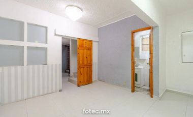 CASA CON USO DE SUELO COMERCIAL EN VENTA COL. DEL VALLE