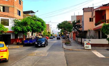 ¡Gran Oportunidad! Casa En Venta A Precio De Terreno Surco/Barranco