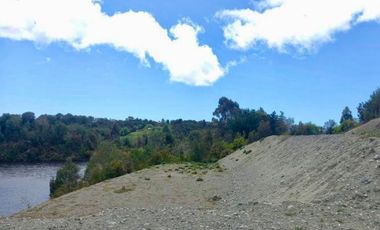 Parcela con laguna 3,5 hectáreas en Ilque, Puerto Montt