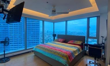 2 Bedroom with Parking in Alphaland Place Makati