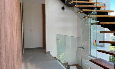 46455 Casa en Arriendo en el sector del Atravesado, Envigado