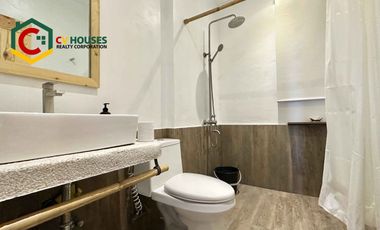 Your Private Oasis: 5 Bedrooms House & Lot for Rent with Pool