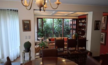 CASA COMO TERRENO ( 303.80 M2) EN URB RESIDENCIAL HIGUERETA $ 600,000