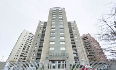 Lindo departamento en edificio Plaza Mayor 3