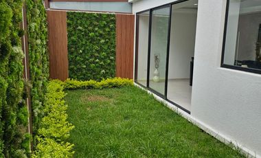 Casa por Estrenar - 3 dormitorios- 3 Parqueaderos - La Primavera Cumbayá - Quito Ecuador