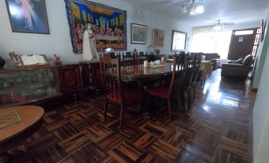 Venta de Casa con excelente ubicación en Urb Tilda  Ate Vitarte