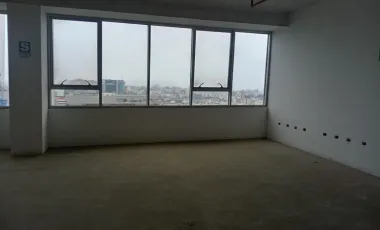 Oficina en Edif. Corporativo Moderno, Frente a Clínica Javier Prado - San Isidro