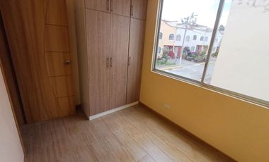 De Oportunidad, Amplia Casa de 157 m2, en Venta, 3 dormitorios (con Acabados de Primera por estrenar), en MARIANITAS, Calderón.