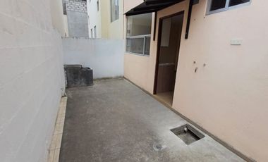 De Oportunidad, Amplia Casa de 157 m2, en Venta, 3 dormitorios (con Acabados de Primera por estrenar), en MARIANITAS, Calderón.