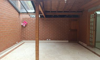 PR17391 Casa en venta en el sector Loma los Parras