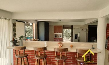 SE VENDE CASA CAMPESTRE CERCA A LA CIUDAD DE MANIZALES