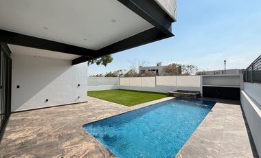 CASA EN VENTA EN FRACCIONAMIENTO LOMAS DE COCOYOC MORELOS