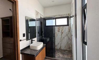CASA EN VENTA EN FRACCIONAMIENTO LOMAS DE COCOYOC MORELOS