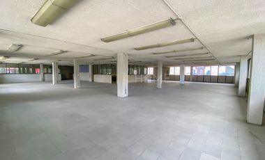 Edificio Comercial en Renta en Tlalnepantla, Estado de Mexico