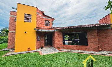 CASA CAMPESTRE EN SANTAGUEDA CERCA A LA CIUDAD DE MANIZALES