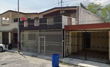 Casa en proceso de Remate Bancario. Precio muy por debajo de su valor comercial.