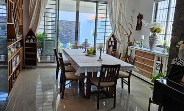 Casa remodelada con recamara en planta baja, terraza, alberca, cochera, Fracc. Moderno Veracruz