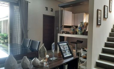 House with 4 Bedrooms and Fully Furnished in GreenHills Jogja Housing with Mosque Facilities