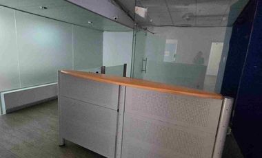 Renta de Oficinas Casa uso de suelo Comercial Bosques de  Echegaray