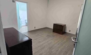 Renta de Oficinas Casa uso de suelo Comercial Bosques de  Echegaray