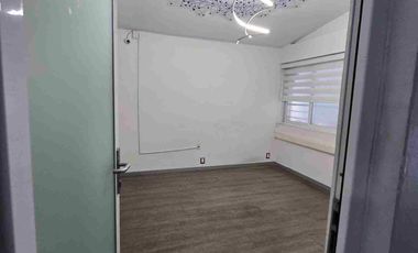 Renta de Oficinas Casa uso de suelo Comercial Bosques de  Echegaray